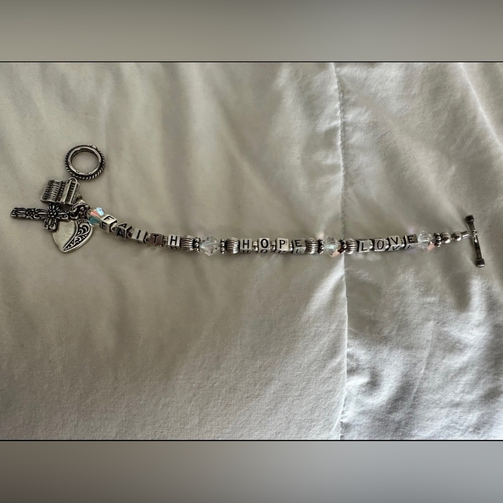 Sterling Silver 925 Faith Hope Love Charm Bracelet Signed SE